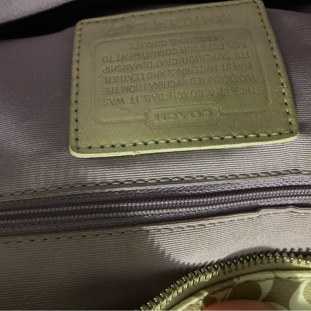 Gold and Cream Designer Tote Bag - Picture 3 of 4